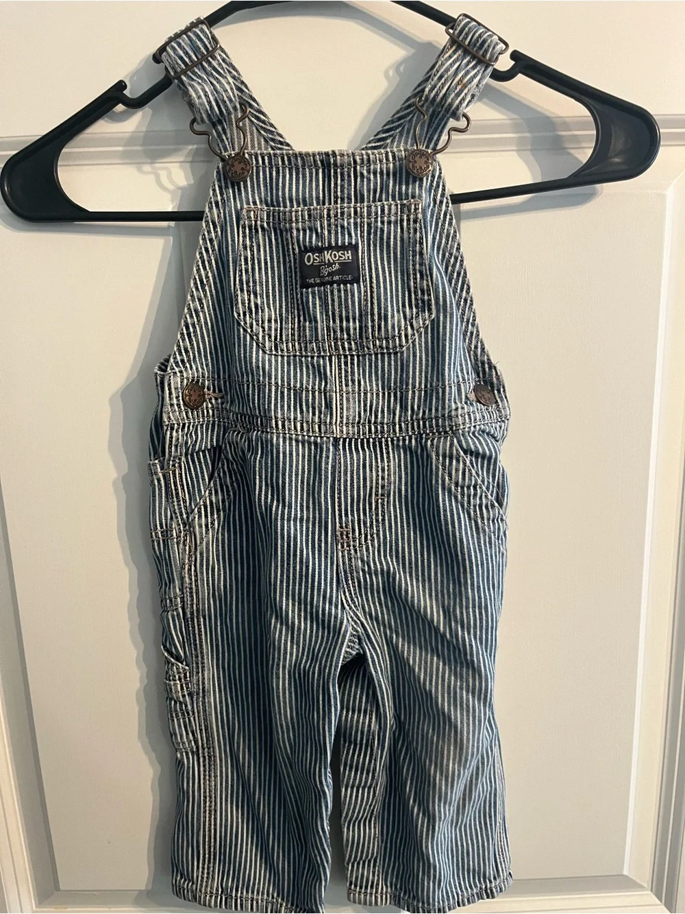 OshKosh B'gosh Blue and White Striped Cotton Overalls size 18 months